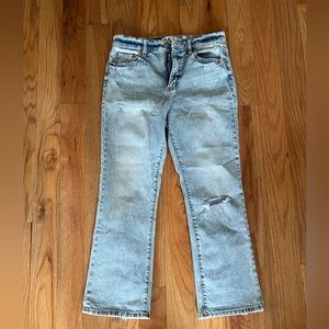 Daze lightly distressed light wash Jean